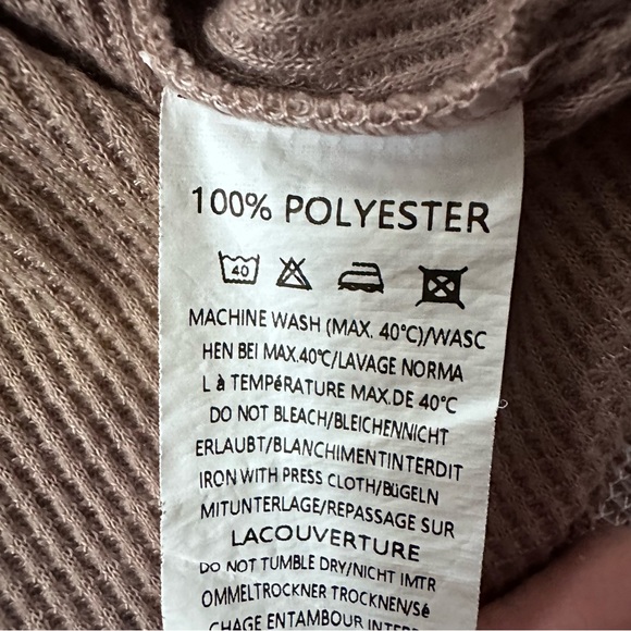 NWOT Thermal Loungewear Set - Picture 7 of 7